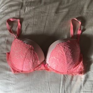 Victoria’s Secret✨Peach Shimmer/34D